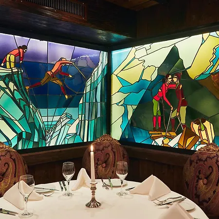 亚历克斯采尔马特度假酒店 酒店