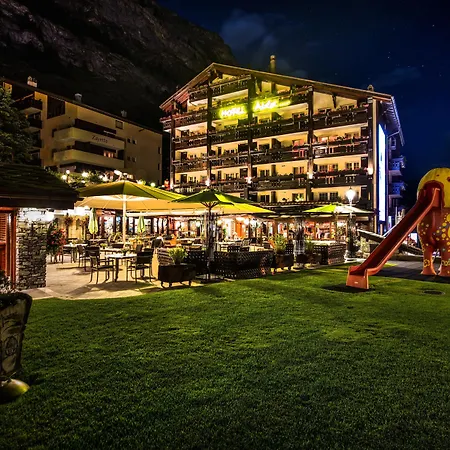 亚历克斯采尔马特度假酒店