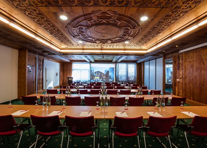 Alex Alpine - & Sports